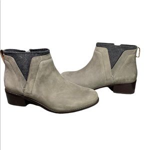 Vionic Weather Resistant Joslyn Ankle Boots Size 8